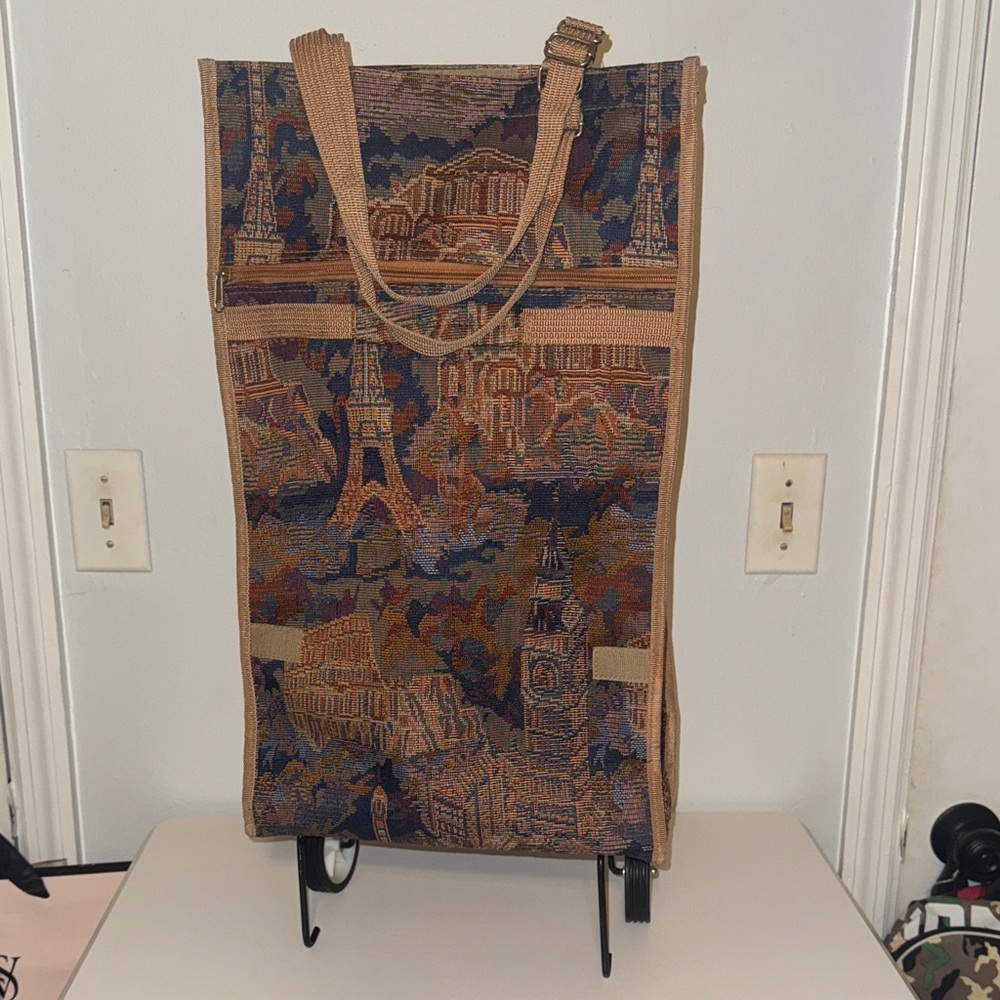 Tapestry Tote Bag with Paris Cityscape Design
